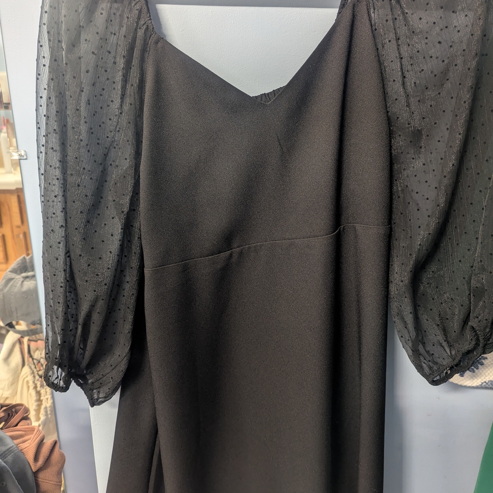 Banana Republic Black V-Neck Bishop Sleeve Sundress